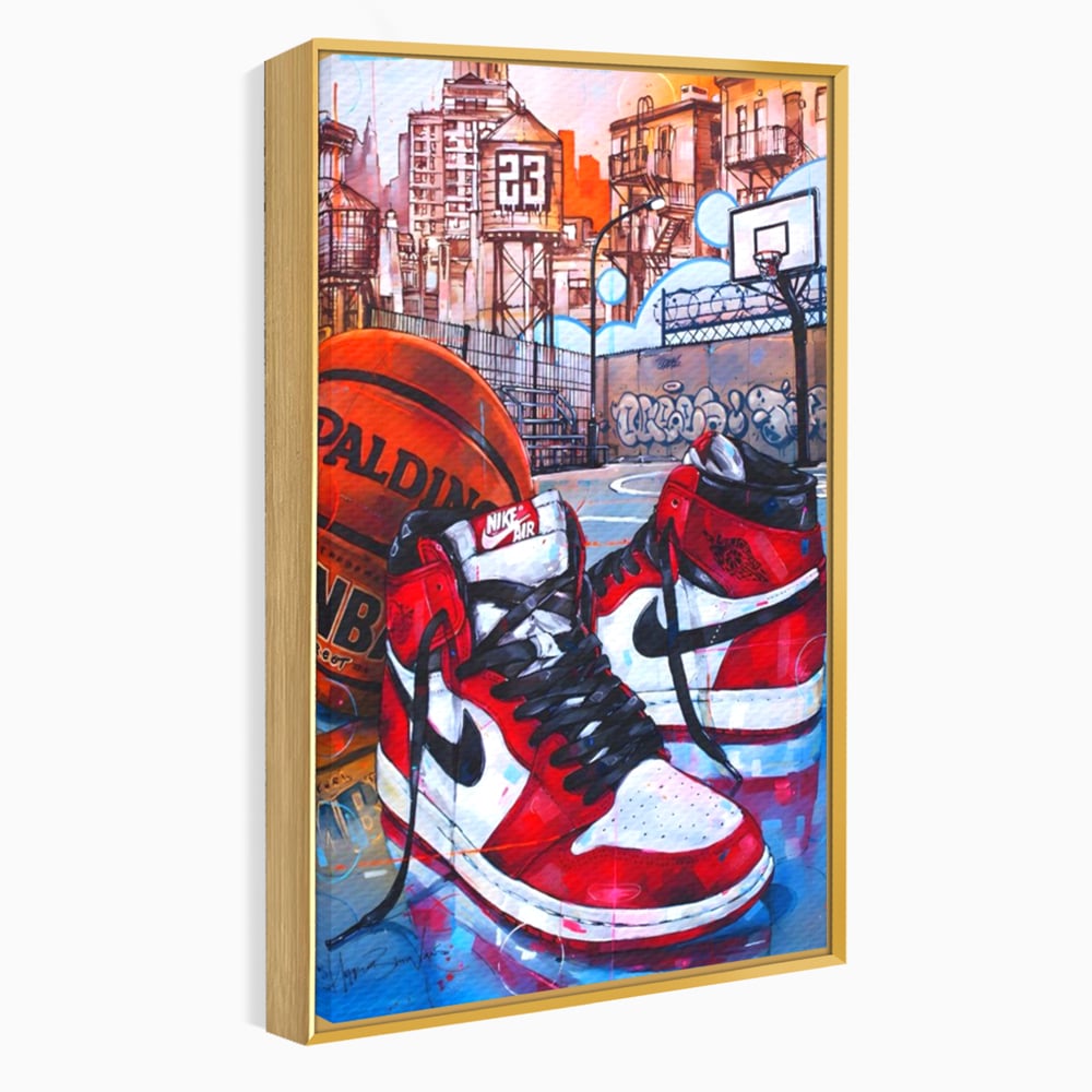 Tablou canvas cu tablou canvas cu adidasi si baschet, in rama de aluminiu auriu